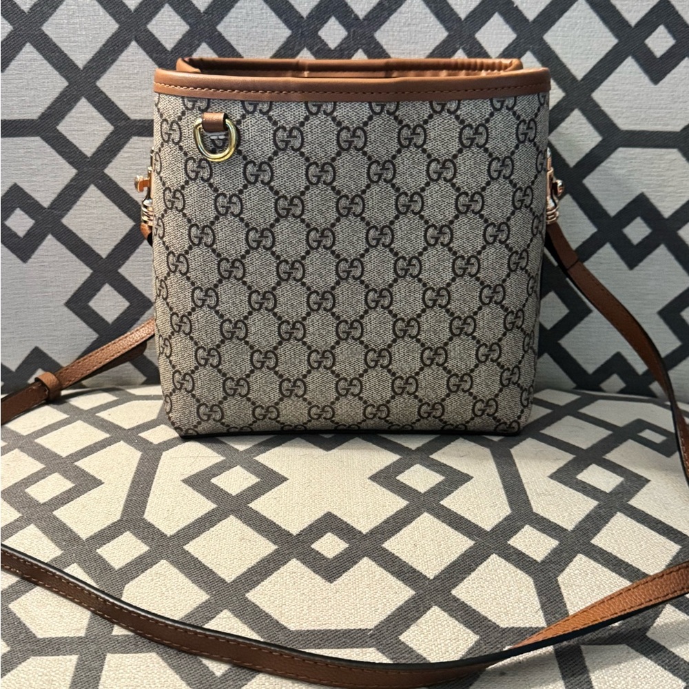 Gucci monogram tote